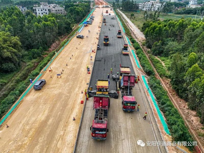 【省重 點項目】3D技術“打印”高速公路，南三島大橋項目進入路面工程施工階段